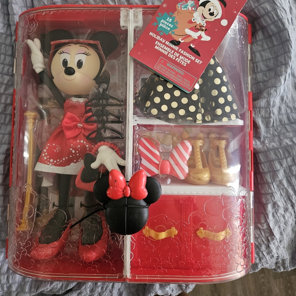 Minnie holiday dress up